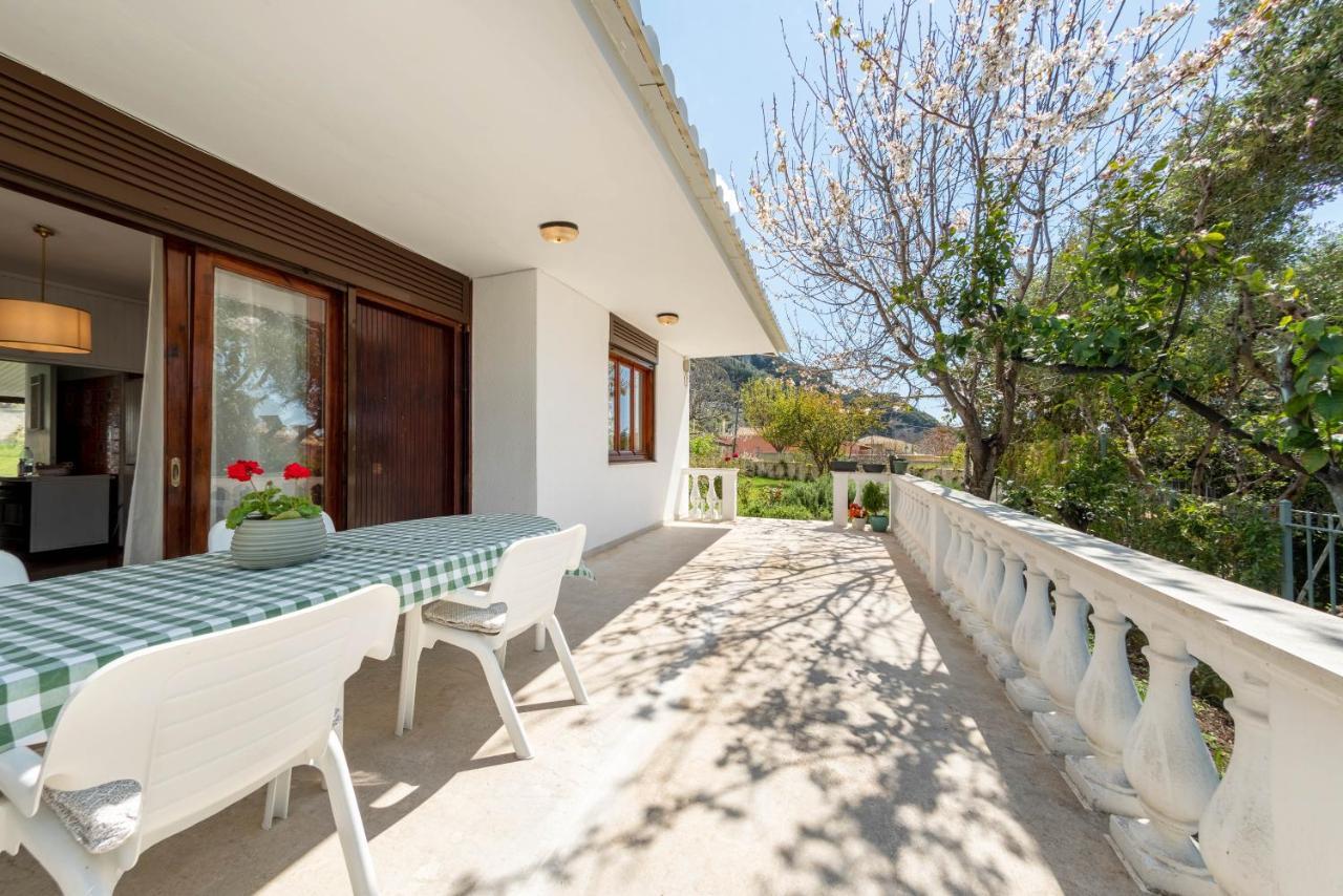 To Ktimataki Villa Agios Gordios  Bagian luar foto