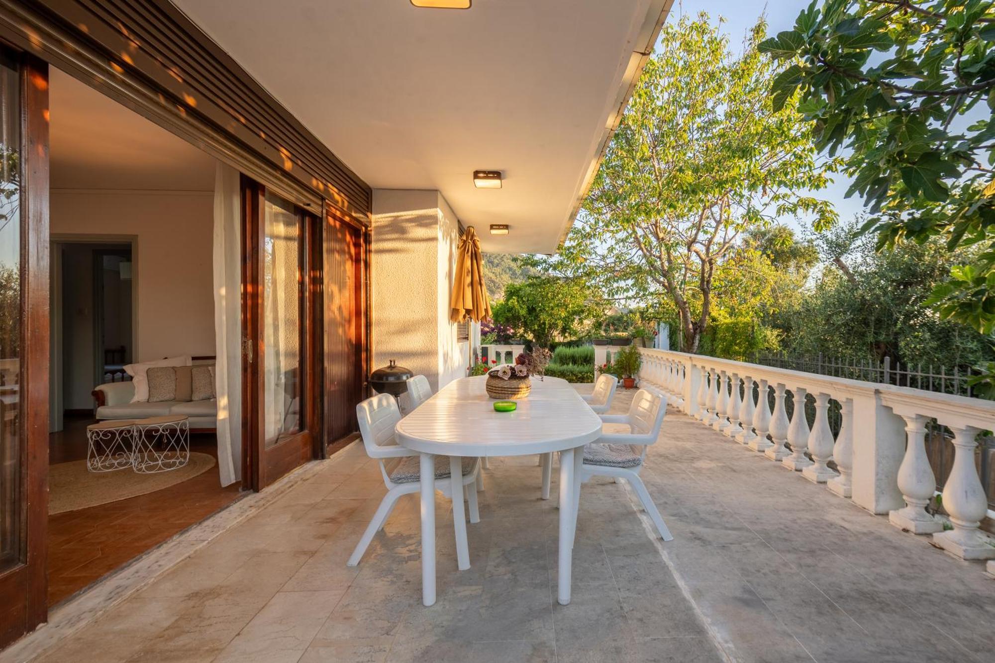 To Ktimataki Villa Agios Gordios  Bagian luar foto